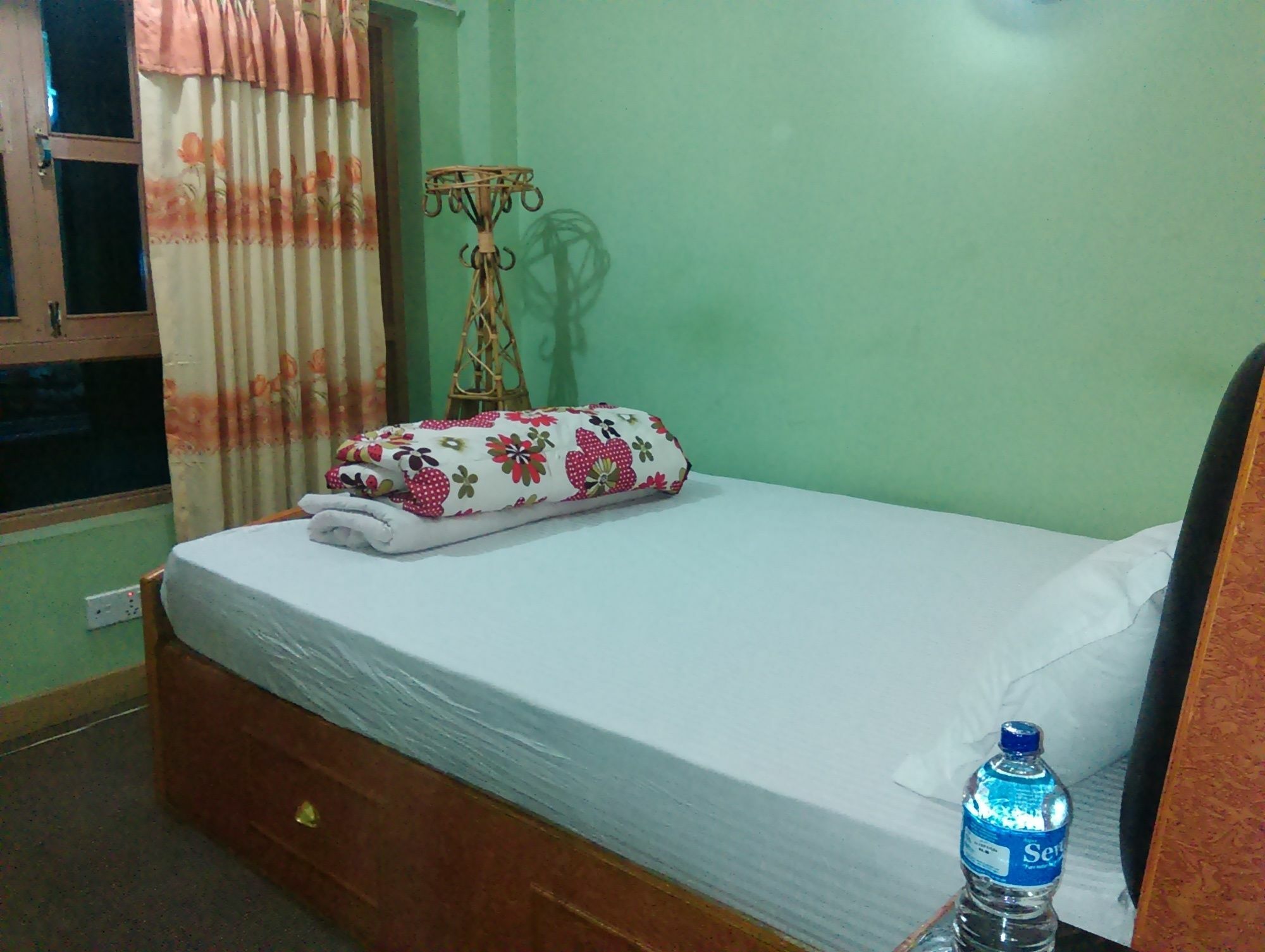 Mountain Guest House บักตะปูร์ ภายนอก รูปภาพ